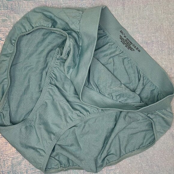 VTG Bali 100% Nylon Seamless Hi-Cut Brief SZ. 6/7 NWOT SeaFoam Green - Picture 3 of 5